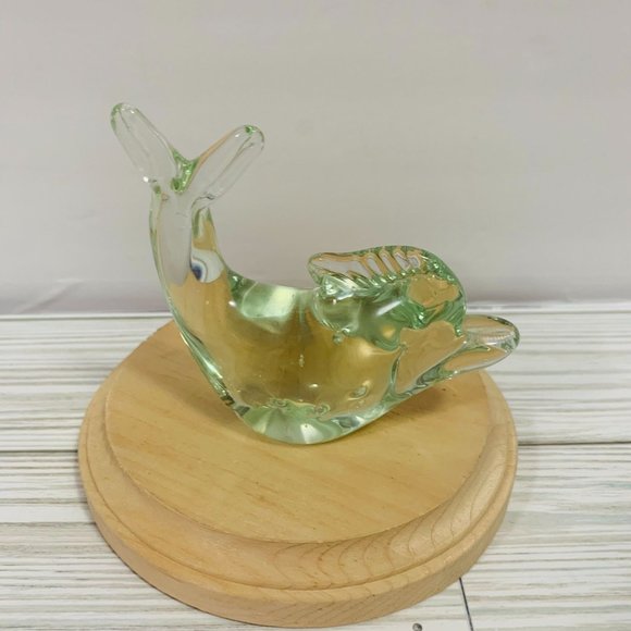 Art Glass Yellow Green Glass Dolphin Figure - Picture 3 of 6